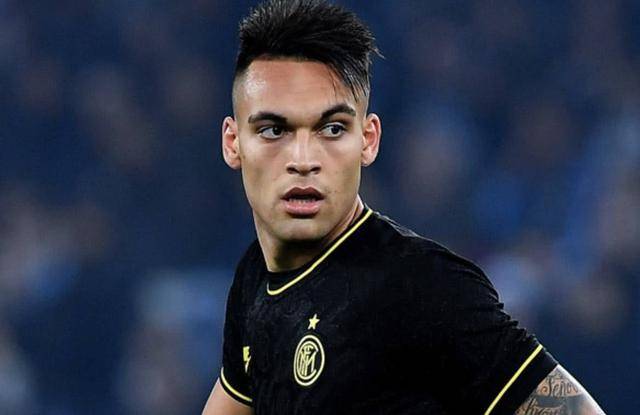 劳塔罗伤势困扰，预计7-10天恢复，欧冠征程恐坐上替补席？分析红蓝军团战术调整与前景展望